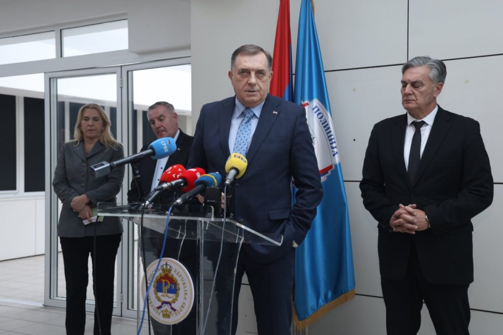 „STOJIM IZA NJIH U SVAKOM TRENUTKU“ Dodik nakon sastanka sa rukovodstvom MUP-a i bezbjednosnih agencija u BiH