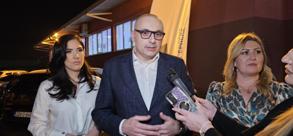 „ŽENE SU STUB SVAKE PORODICE I DRUŠTVA“: Banjac prisustvovao proslavi povodom 8. marta u Kozarskoj Dubici (FOTO)