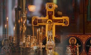 ЗЛЕ РИЈЕЧИ И БРЗОПЛЕТЕ РЕАКЦИЈЕ: Мањи гријех је мрсна храна, него да урадите ово током Васкршњег поста