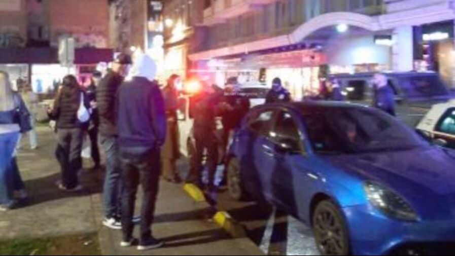 UHAPŠEN MALOLJETNI HULIGAN: Tinejdžeri iz Novog Sada napadnuti u Sarajevu ispred pozorišta