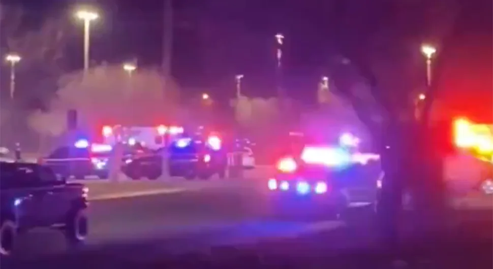 HOROR U AMERICI: Najmanje jedna osoba ranjena u pucnjavi (VIDEO)