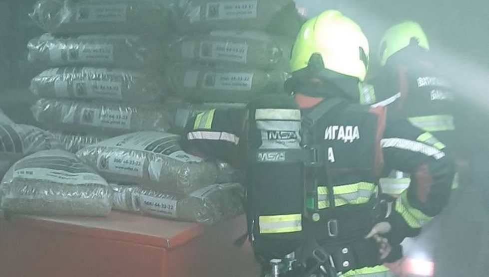 VATROGASCI IMALI PUNE RUKE POSLA: Požar u kotlovnici Doma „Rada Vranješević“ u Banjaluci (FOTO)