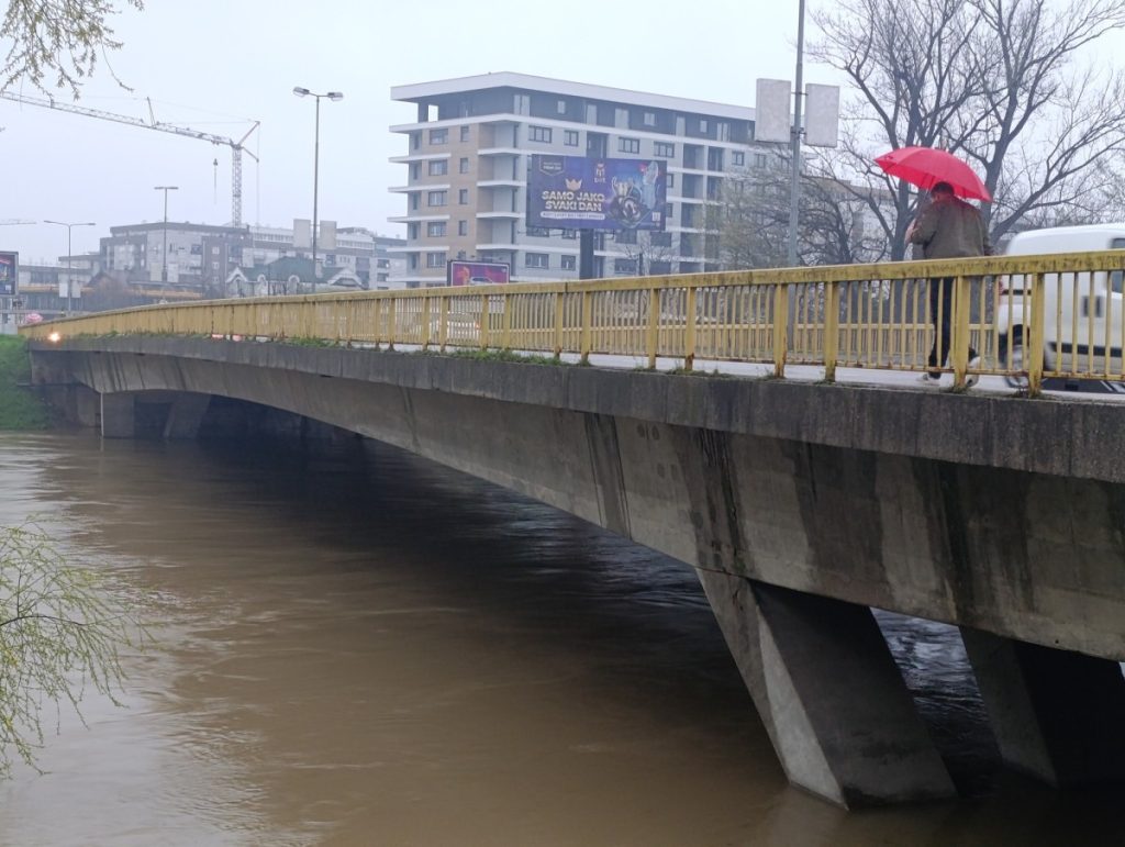 ОПАСНОСТ ОД ПОПЛАВА: „Воде Српске“ позивају на опрез због обилних падавина