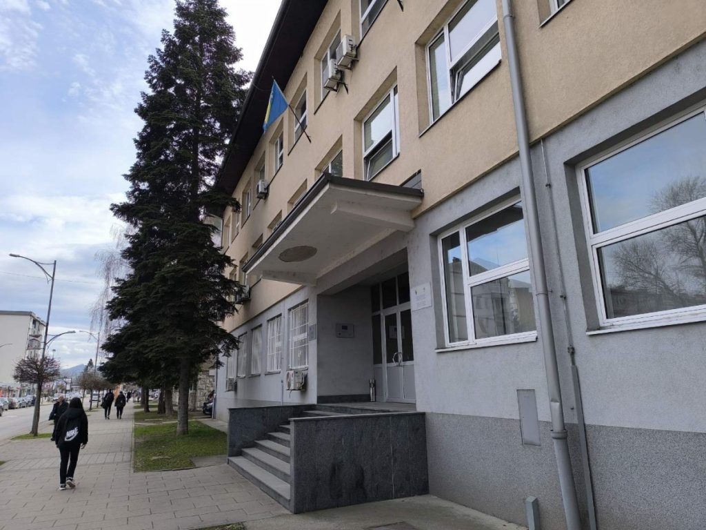 ПОТВРЂЕЊА ОПТУЖНИЦА ПРОТИВ ДОБОЈЛИЈЕ: Тукао оца и мајку, несретни човјек доживио инфаркт и умро