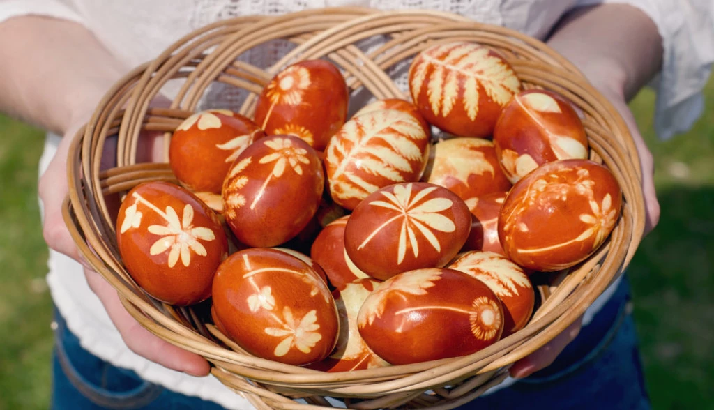 ДИЛЕМА МНОГИХ: Колико јаја требамо офарбати за Васкрс?