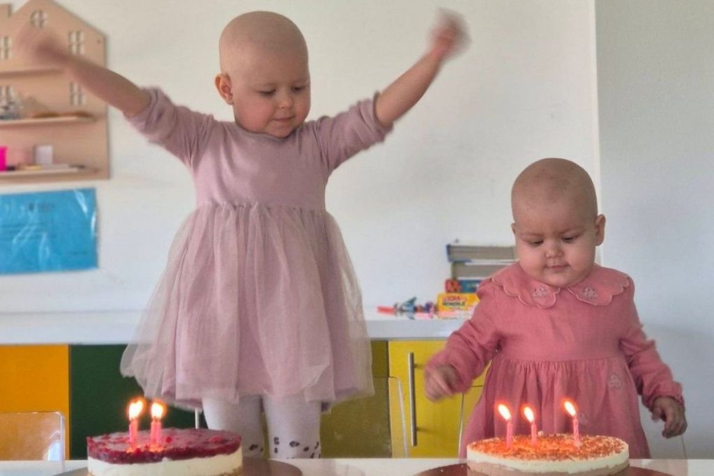 MALE A VELIKE HERIONE: Matea i Marija pobijedile opake bolesti: „One nisu ni stale, ni plakale“ (FOTO)