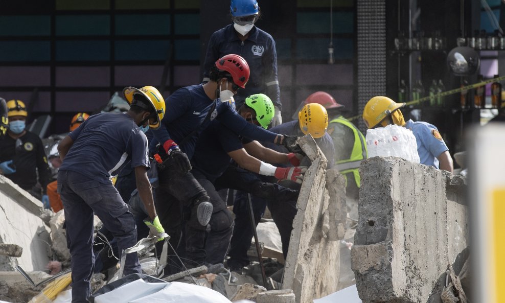 TRAGEDIJA: U noćnom klubu u Dominikanskoj Republici  poginulo 184 osobe