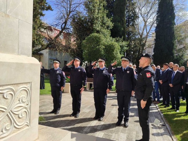 „RADIĆEMO NA BEZBJEDNOSTI“ Dan policije Srpske svečano obilježen u Trebinju i Bijeljini