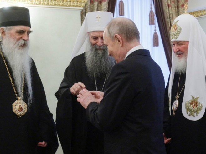 PUTIN NAPUNIO 73. GODINE: Patrijarh Porfirije čestitao rođendan predsjedniku Rusije