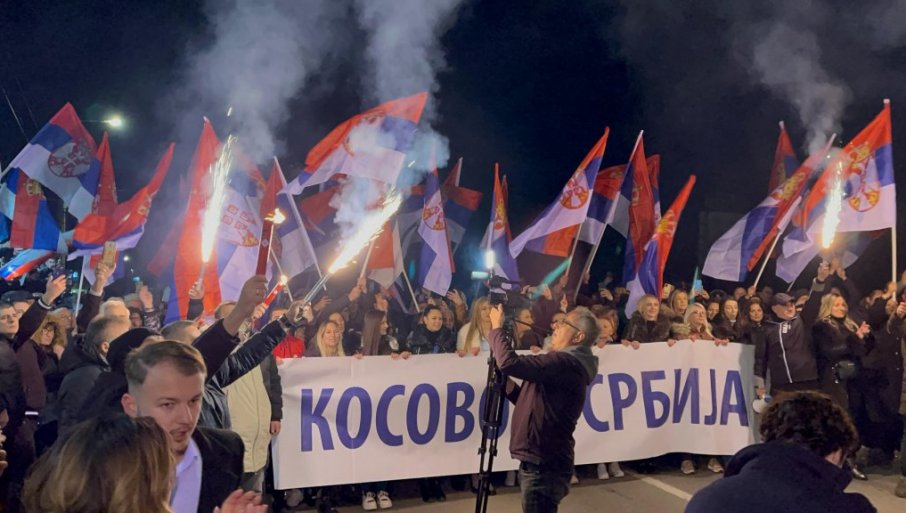КРАЉЕВО ДОЧЕКАЛО СРБЕ СА КиМ: Спектакуларан дочек за 2.000 људи (ВИДЕО)
