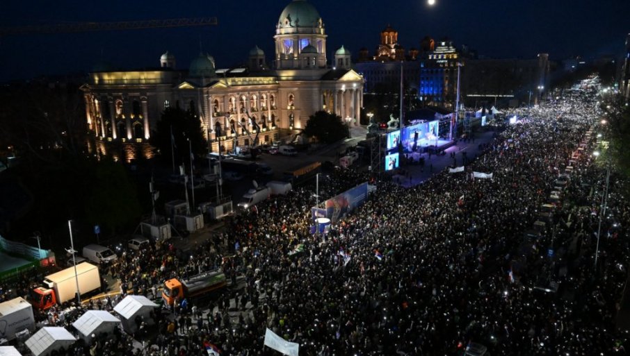 DA SE USPOSTAVI MIR U DRŽAVI! Ovo su zahtjevi sa svenarodnog skupa u Beogradu