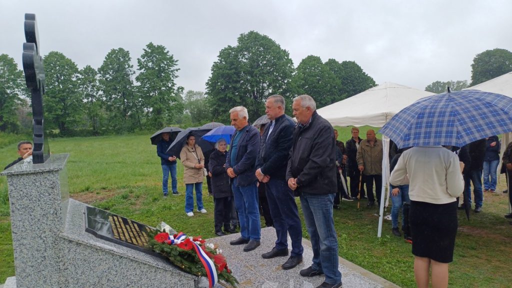 DALI SVOJE ŽIVOTE ZA SRPSKU: Odata pošta za 88 Srba pronađenih u masovnoj grobnici u Brodu (FOTO)