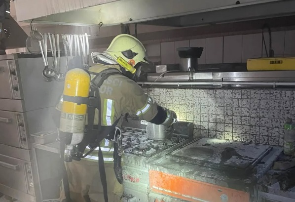 ISKLJUČENA STRUJA U GRADU: Friteza izazvala požar u hotelu „Prijedor“ (FOTO)