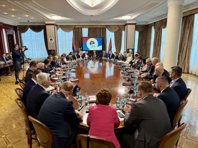 VLADA REPUBLIKE SRPSKE: Danas o socijalnom zbrinjavanju radnika