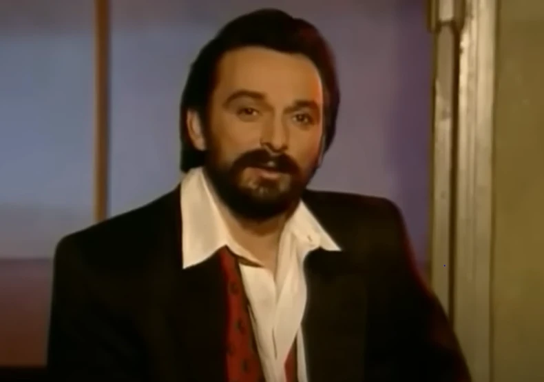 OTPJEVAO VANVREMENSKI HIT, PA NESTAO: Evo kako danas izgleda autor pjesme „Nije mene dušo ubilo“ (VIDEO)