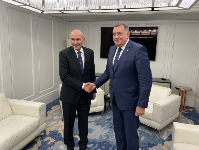 „KRAJ MONTAŽAMA I HAJKAMA“: Dodik čestitao Janši na pobjedi i poručio da se raduje saradnjama