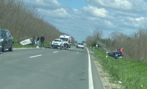 ЦРНИ ЕПИЛОГ ТЕШКЕ НЕСРЕЋЕ КОД БЕЧЕЈА: Возачи погинули, три дјечака повријеђена