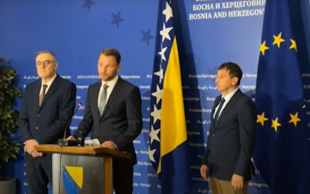 SASTANAK ZAKAZAN U BANJALUCI: Poznato kada se sastaju predstavnici PDP-a, Trojke i HDZ-a