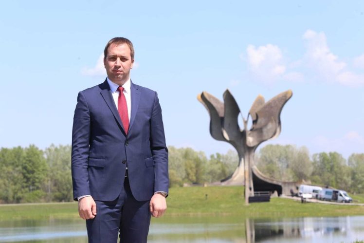 SELAK: Republika Srpska je sloboda sazdana na žrtvi jasenovačkih mučenika