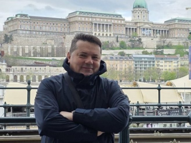 „НИСАМ НИКАКАВ БЈЕГУНАЦ“ Стевандић из Будимпеште поручио да уставни поредак у БиХ руше његови прогонитељи (ФОТО)