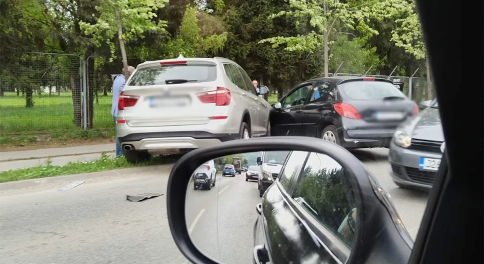 VOZAČI, PRIKOČITE: Saobraćajka u Banjaluci, savjetuje oprezna vožnja u ovom dijelu grada