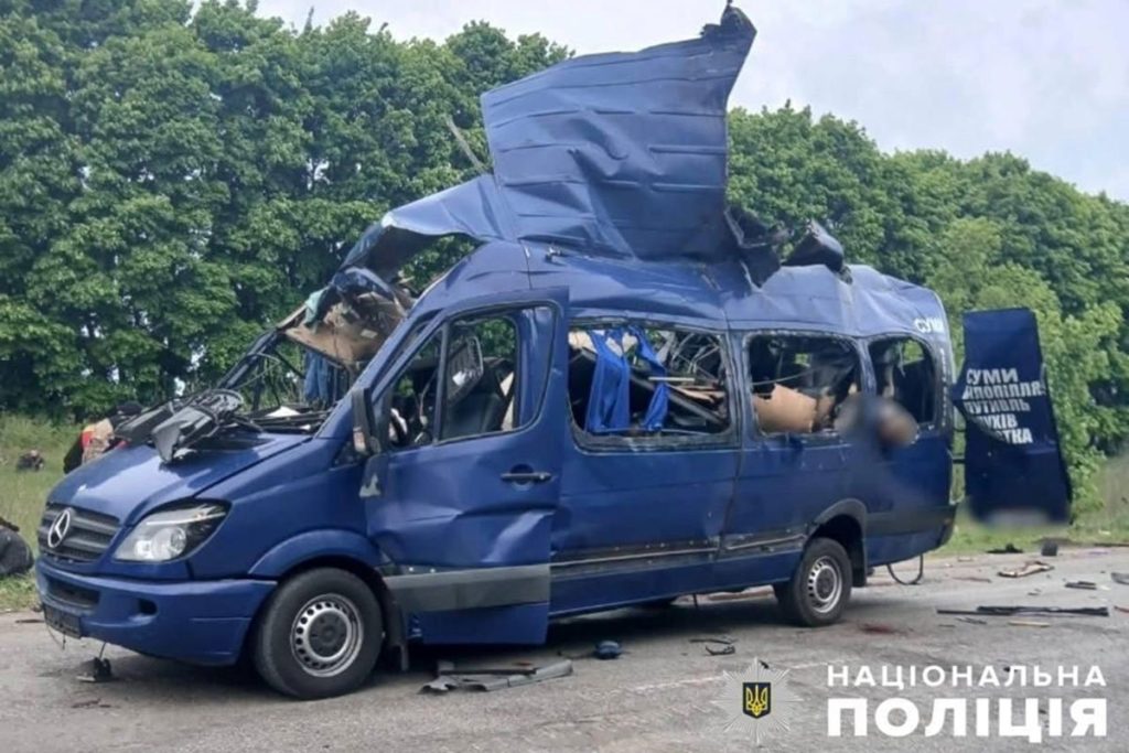 NAPAD DRONOM NA AUTOBUS U UKRAJINI: Poginulo 9 ljudi, oglasili se i Rusi