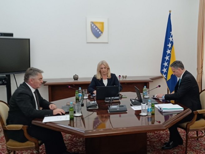 „BEĆIROVIĆ I KOMŠIĆ OPET NISU PODRŽALI BUDŽET ZA 2025. GODINU“: Amidžić – Procedura se ne može nastaviti