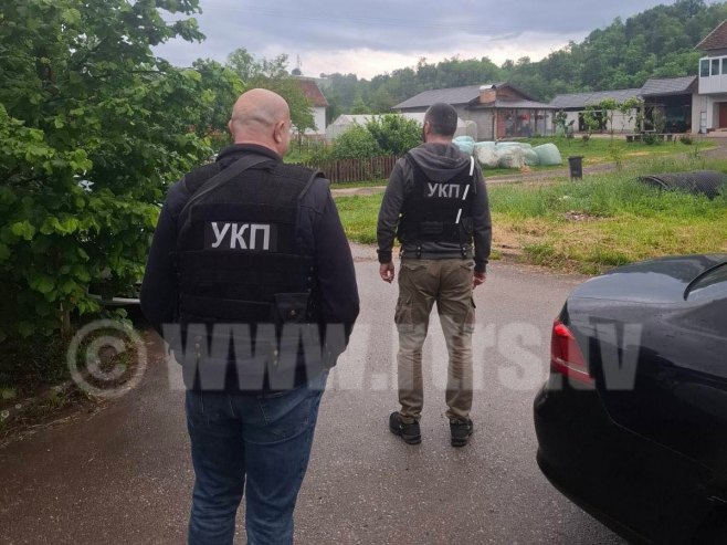 ПРЕТРЕСИ У ПРИЈЕДОРУ: Велика акција МУП-а РС и ФУП-а усмјерена на откривање корупције (ФОТО)