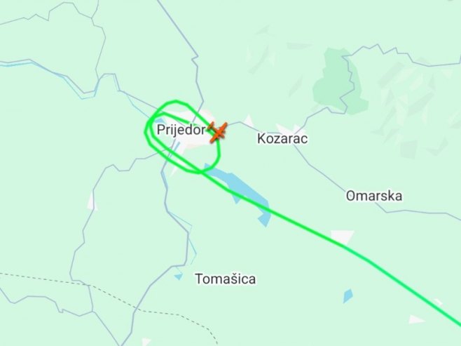 OPET NADLIJEĆE: Avion EUFOR-a kruži iznad Prijedora