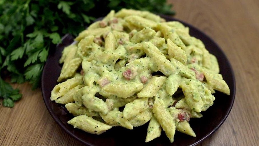 PASTA SA TIKVICAMA I SLANINOM: Ovo jelo morate probati, ukus je savršen (VIDEO)