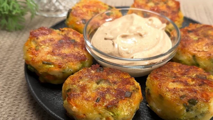 БРЗ И УКУСАН ОБРОК: Направите медаљоне са тиквицама и месом