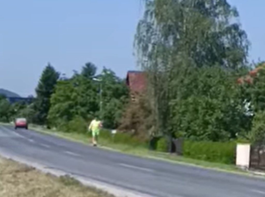 NEMA PREDAJE: Aleksa Kresojević dribla loptu do Beograda kako bi donirao sredstva za dječaka Sergeja Stupara (VIDEO)