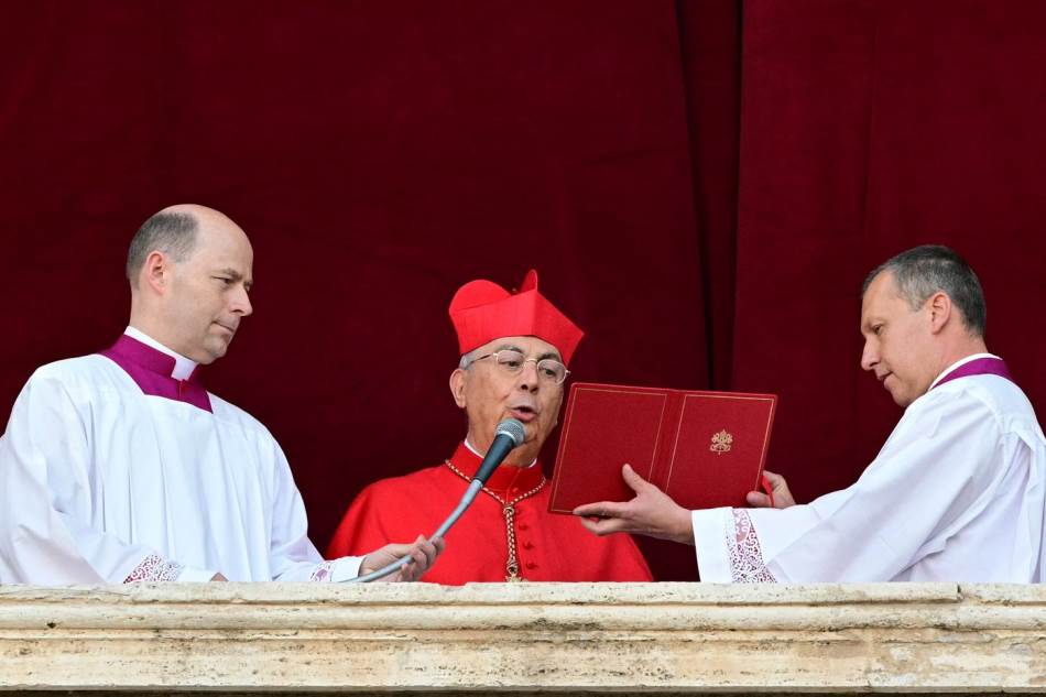 PRESEDAN U VATIKANU: Novi papa prikazan u krupnom planu prije nego što je izabran (VIDEO)