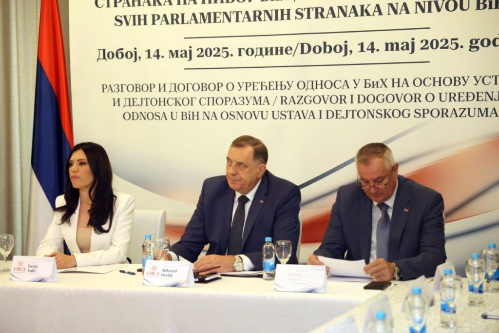 STRANAC INTERVENIŠE U ZAKONE, A INSTITUCIJE OSTAJU NIJEME: Dodik ukazao ko je glavni krivac za ustavno-pravnu krizu u BiH