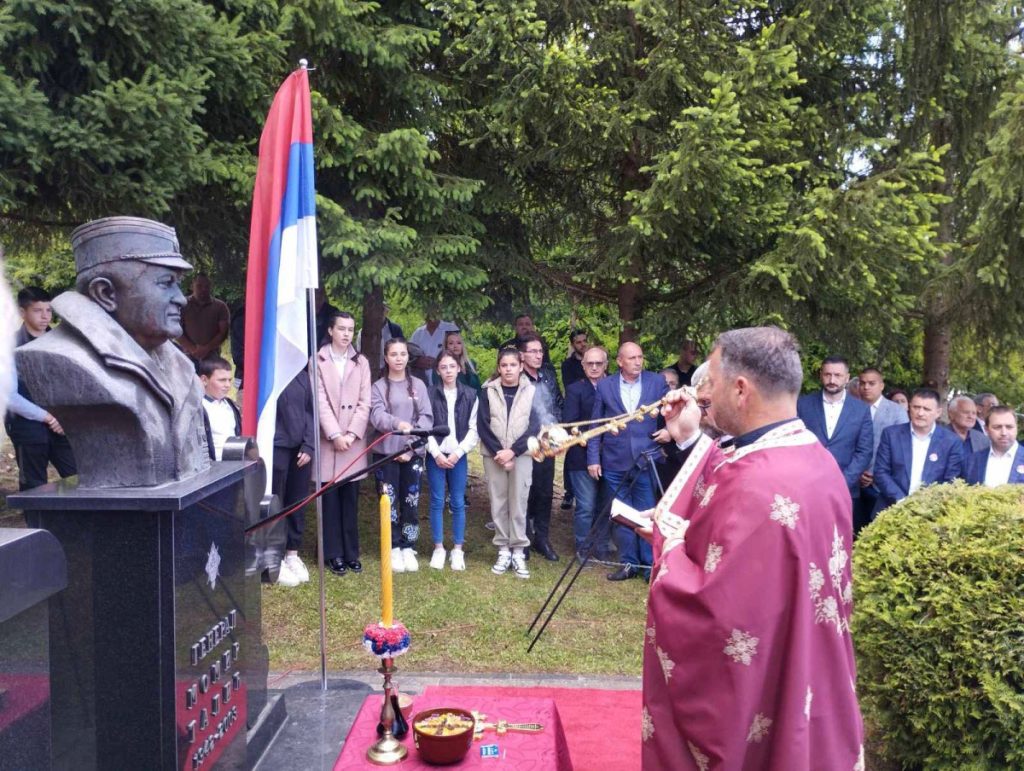 JUNAK VOJSKE REPUBLIKE SRPSKE: Obilježene 22 godine od smrti generala Talića (FOTO)