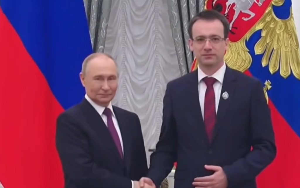 TESLIĆANINA ODLIKOVAO PUTIN: Uglješa Stanojević zaslužni ljekar Ruske Federacije (VIDEO)