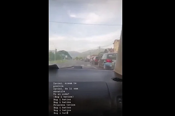 „SANKCIJE BEZ IZUZETKA“ Vozač kod Mostara preticao dugu kolonu i snimao se, policija ga pronašla