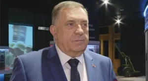 „MI SAM RUSIJOM IMAMO IZGRAĐENE ODNOSE“: Dodik počastvovan što je Delegacija Srpske redovan gost na Međunarodnom ekonomskom forumu u Sankt Peterburgu