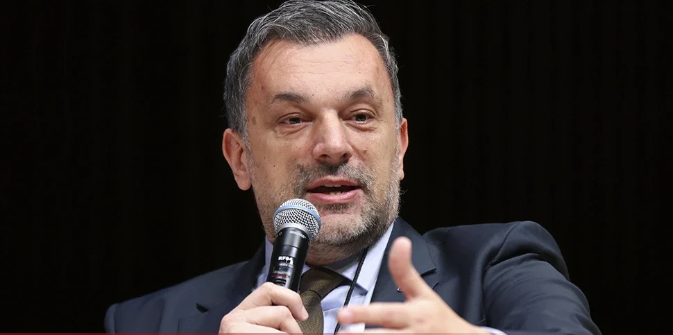 EKSPERT ZA MEĐUNARODNE ODNOSE: Oprostite što ću ovo reći, Konaković je idiot