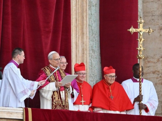 PRIVILEGIJE VRIJEDNE 12 MILIONA EVRA: Papa nema platu, ali uživa ove benefite