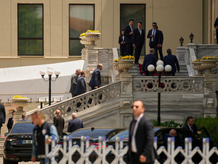 POČELA DRUGA RUNDA RAZGOVORA RUSIJE I UKRAJINE: Kasnilo se skoro dva sata