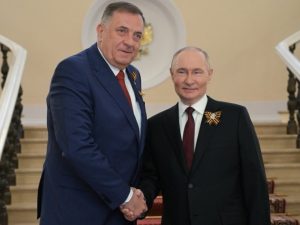 „PREDSTOJEĆA GODINA ĆE DONIJETI PROMJENE NA BOLJE“: Putin čestitao Dodiku Novu godinu i Božić