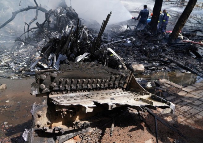 JEDAN PUTNIK PREŽIVIO PAD AVIONA U INDIJI: Poznato u kakvom je stanju (VIDEO)