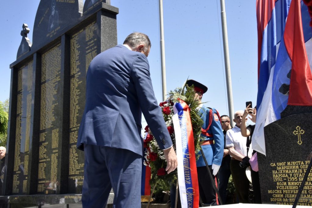 НАЈСЛАВНИЈА БИТКА ВОЈСКЕ СРПСКЕ: Предсједник Српске стигао на обиљежавање 33 године од пробоја Коридора