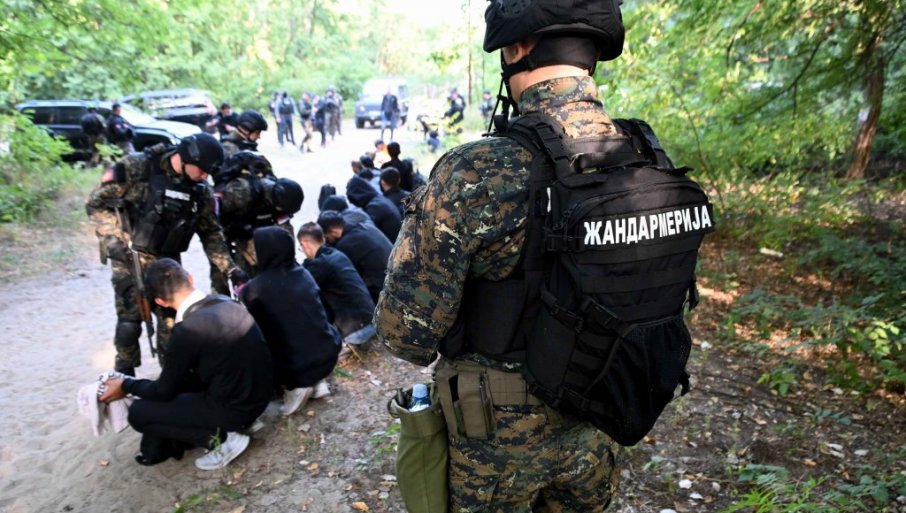 ВЛАСТ И ОПОЗИЦИЈА СРПСКЕ У СВАЂИ ЗБОГ МИГРАНАТА: Народна скупштина РС разматра иницијативу предсједника Додика