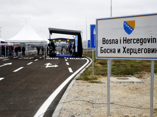 NOVA PRAVILA NA GRANICAMA BiH: Evo koliko novca smijete prenijeti