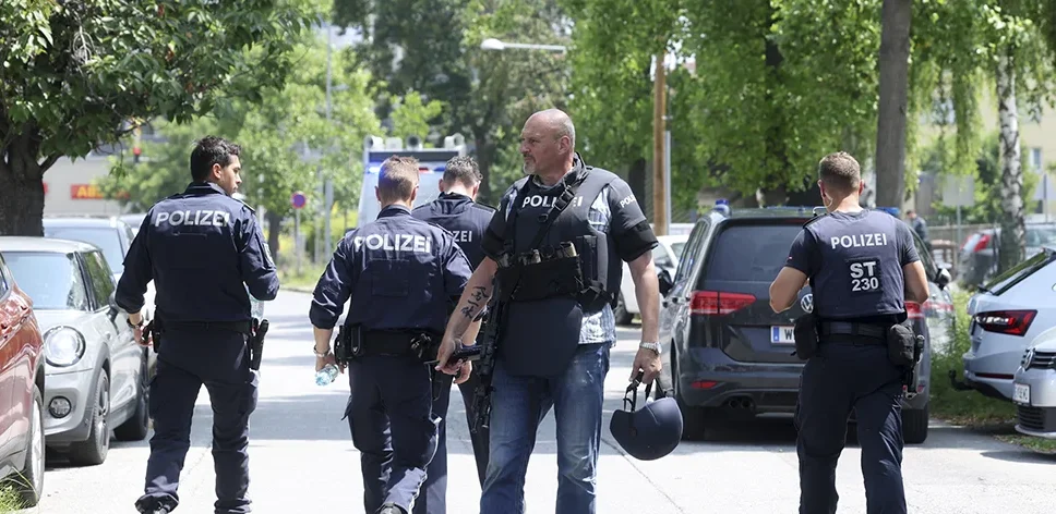NOVI DETALJI MASAKRA U AUSTRIJI: Horor trajao 17 minuta – prijavljeni “pucnji i vrištanje“