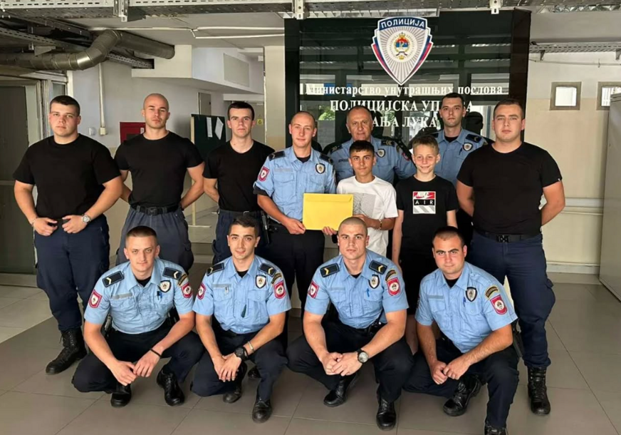 HUMAN GEST BANJALUČANINA: Policajac Njegoš otvorio vrata svog doma dječaku (15) iz Kosovske Kamenice