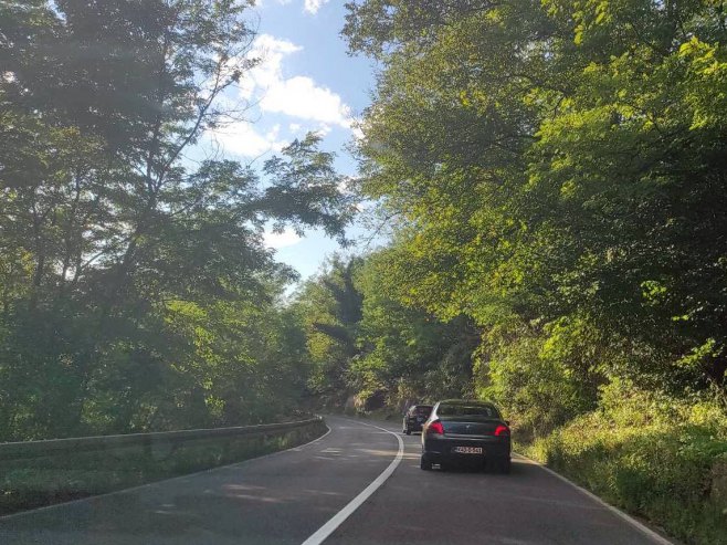 VOZAČI, OPREZ: Ovo su dionice gdje je izmijenjen režim saobraćaja