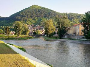 НЕЧУВЕНО: У Високом украдена кутија „Помози.ба“
